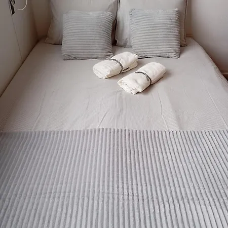 Homestay Family Shared House